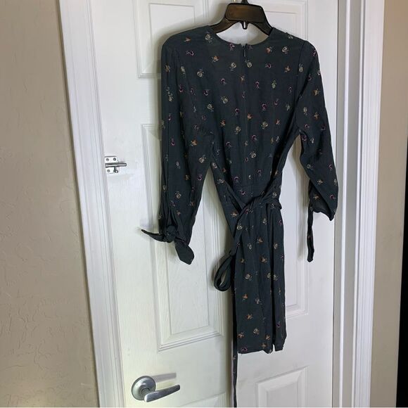 Skylar + Madison Floral Dress Size Large - Picture 6 of 14